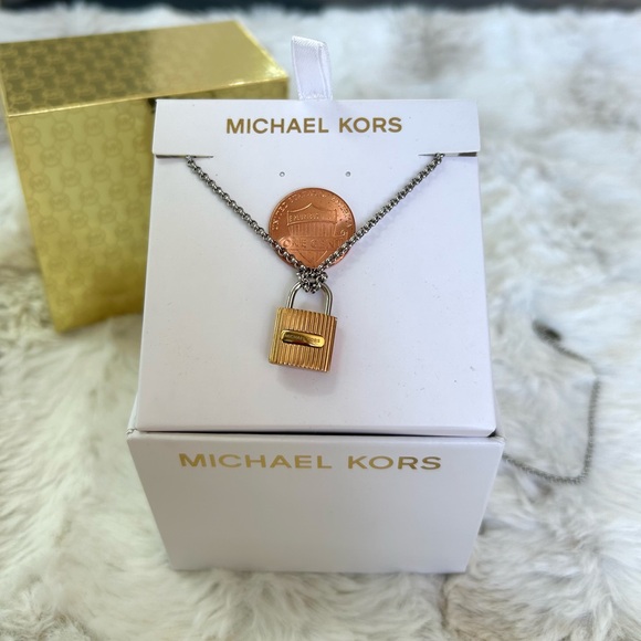 MWT MICHAEL KORS Padlock pendant necklace Rose Gold silver tone - Picture 8 of 8